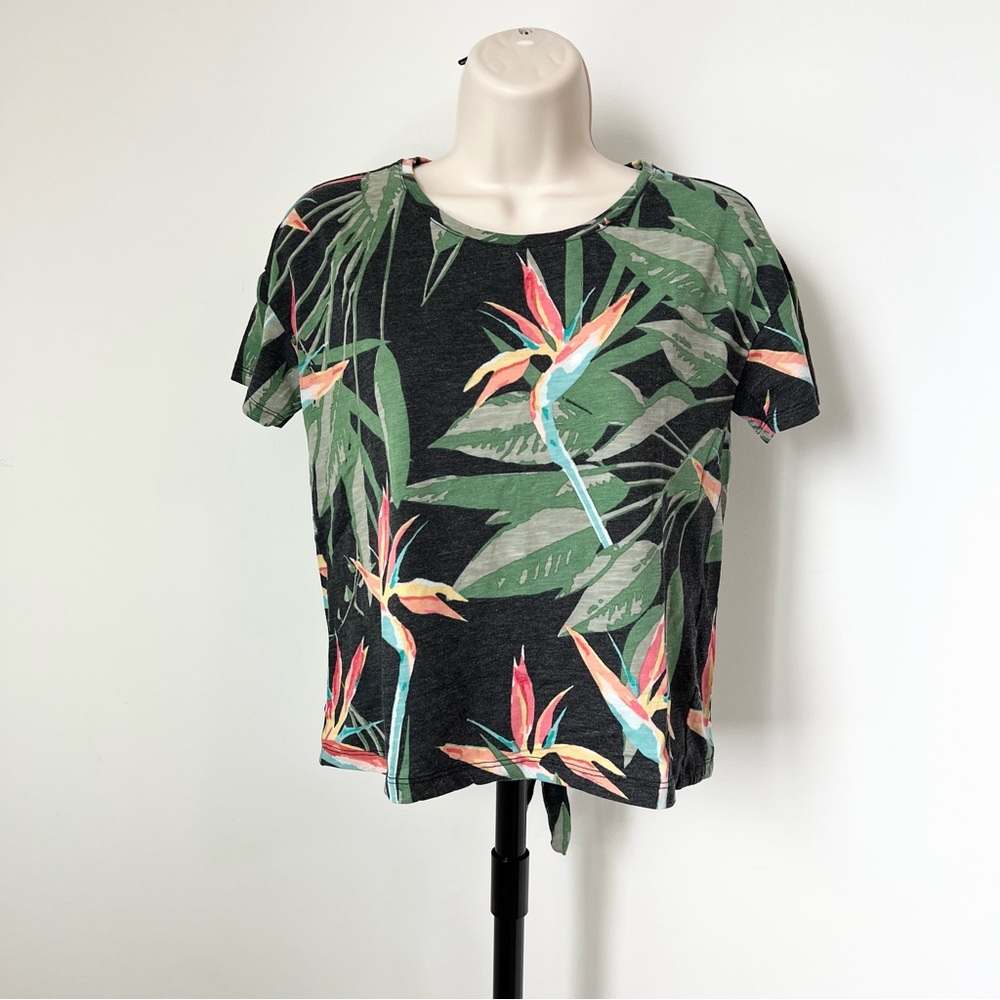 ONLY Tropical‎ T Shirt Size XS Tie Back Tee